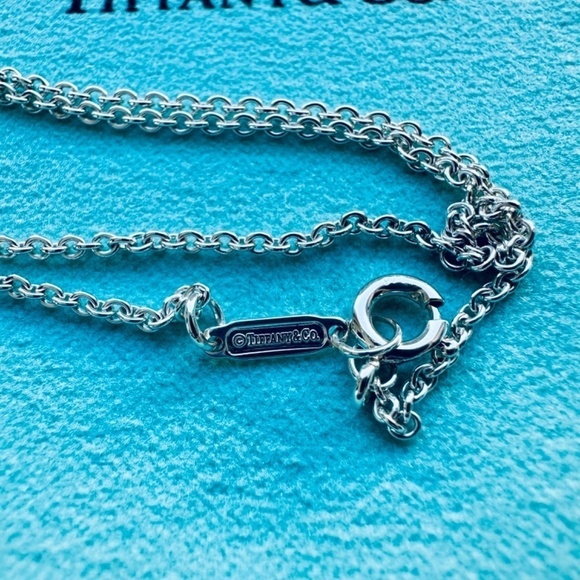 Tiffany & Co. THICK 16 Inch Chain in Silver - Picture 2 of 4